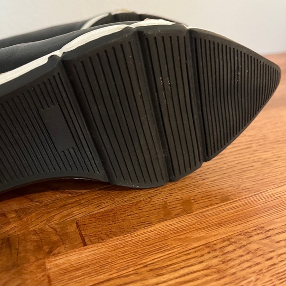 Fun Sneakers - Picture 5 of 16